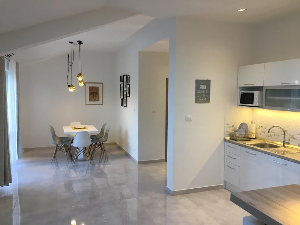 Lastovo Apartments Ladesta מראה חיצוני תמונה