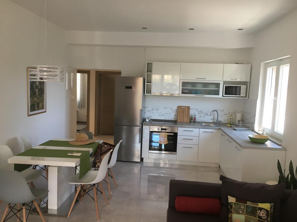 Lastovo Apartments Ladesta מראה חיצוני תמונה