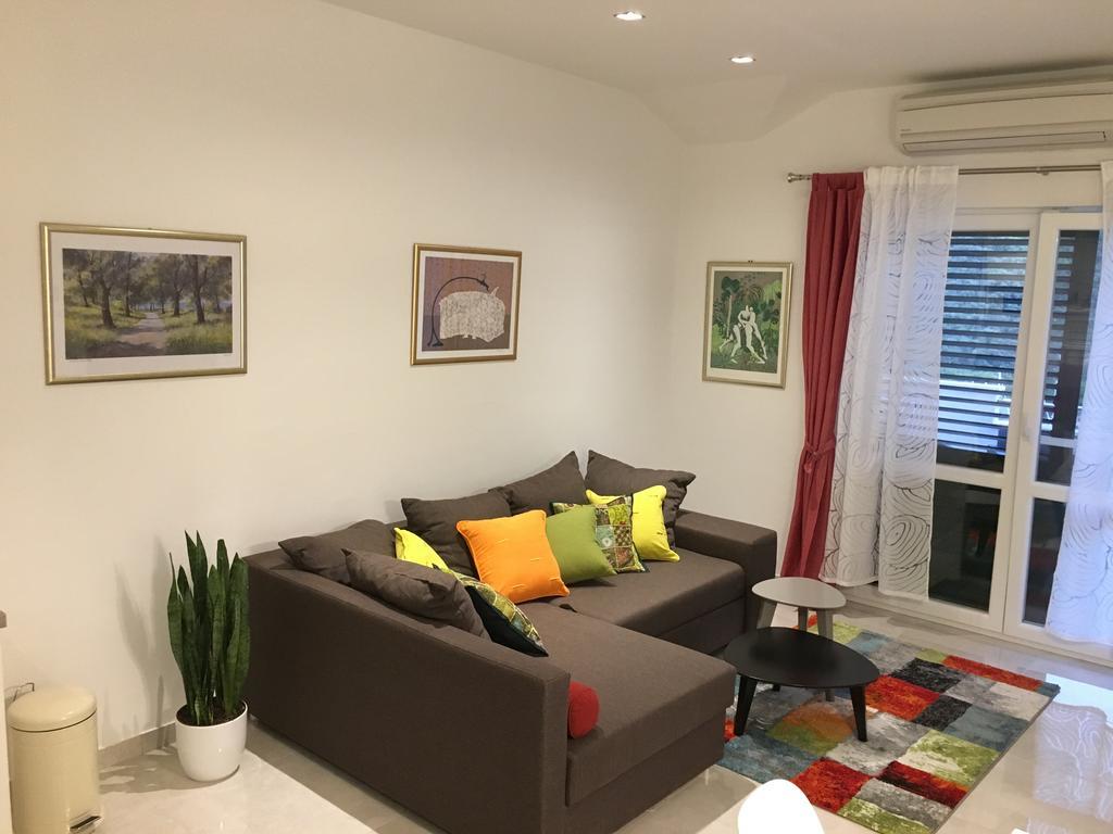 Lastovo Apartments Ladesta מראה חיצוני תמונה